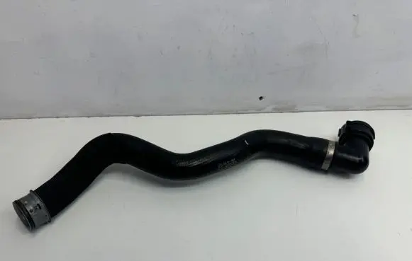 Mercedes-Benz GLE (W166 - C292) Engine coolant pipe/hose A1665012882