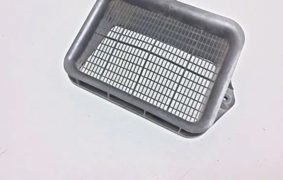 Volkswagen PASSAT B7 USA Quarter panel pressure vent 5N0815479