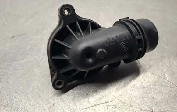 BMW 1 E81 E87 Thermostat/thermostat housing 7500597