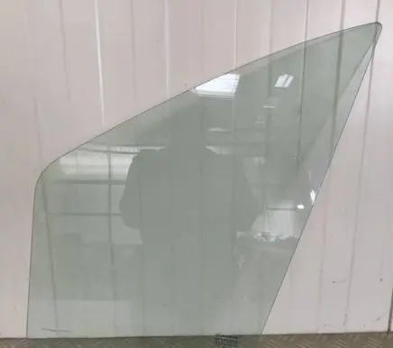 Renault Trafic III (X82) Front door window glass four-door DOT39AS2M33 43R000464