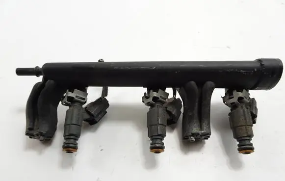 Opel Crossland X Fuel injector 0280157127