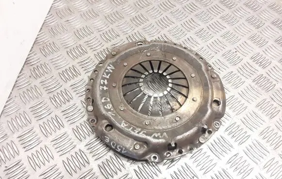 Volkswagen Jetta VI Pressure plate 