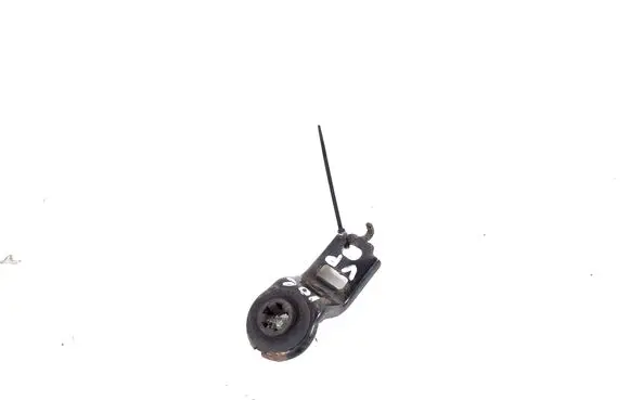 Radiator mount bracket
