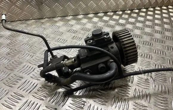 Opel Insignia A Fuel injection high pressure pump 0445010193