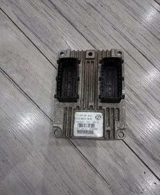 Fiat 500X Engine control unit/module ECU 51829843 iaw