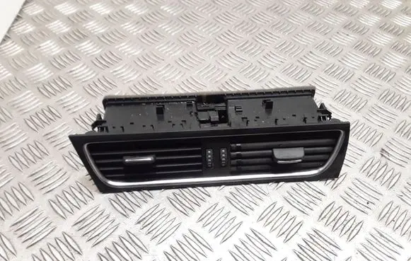 Audi A4 S4 B8 8K Dash center air vent grill 8T1820951B