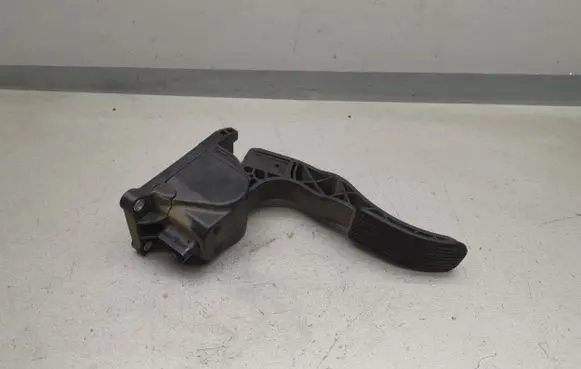 Mercedes-Benz Vito Viano W639 Accelerator throttle pedal 0280755025 A9063000304