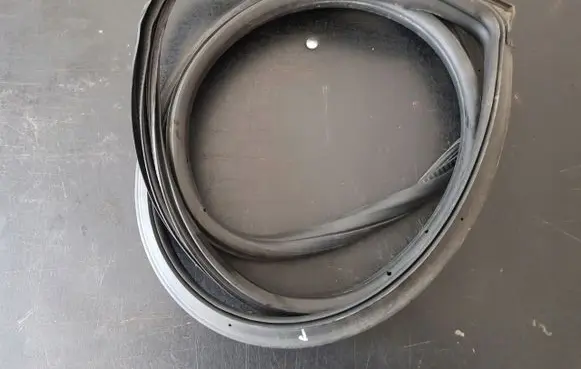 BMW 2 F22 F23 Front door rubber seal 7267912 7348420 73484207267912