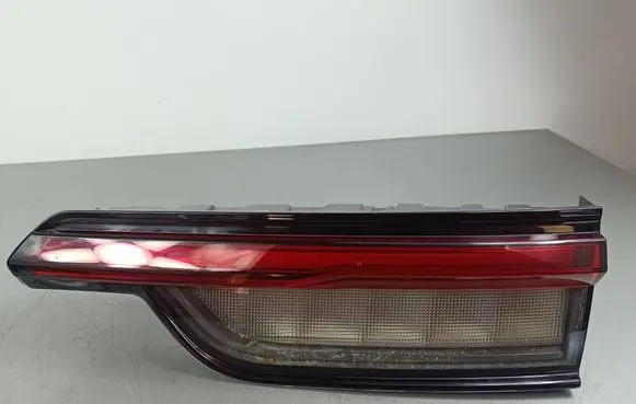 Jeep Grand Cherokee WL Tailgate rear/tail lights P68458942ad