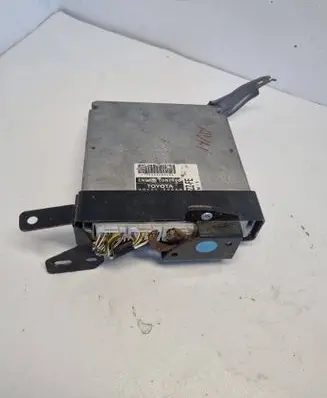 Toyota Avensis T250 Engine control unit/module 8966105590 750004802S