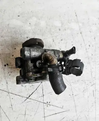Volkswagen Golf IV Power steering pump