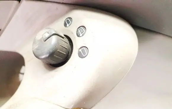 Audi A6 S6 C6 4F Wing mirror switch