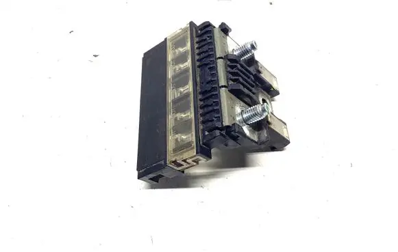 Nissan Navara D23 Battery relay fuse GY010317