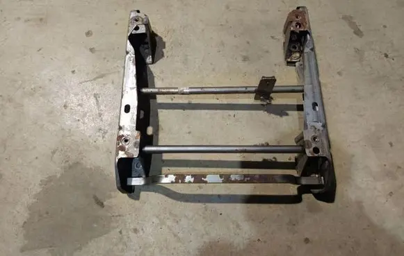 Renault Scenic II - Grand scenic II Driver seat console base 