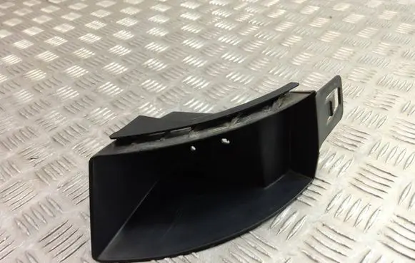 Ford C-MAX II Rear bumper mounting bracket AM5117A881BC