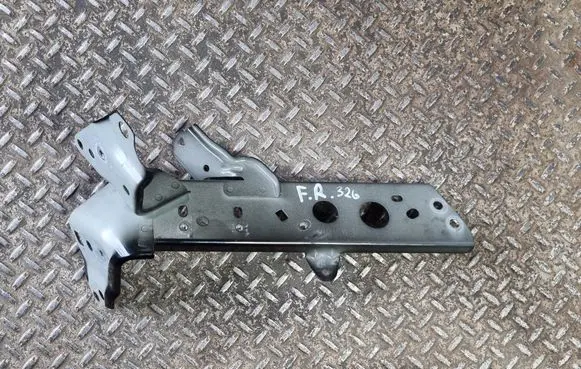 Mazda CX-5 II Fender mounting bracket KB7W