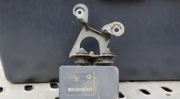 Volkswagen Jetta VI ABS Pump