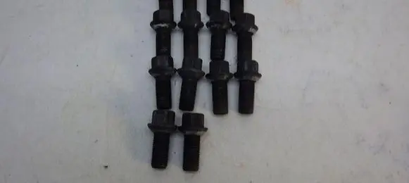 Mercedes-Benz E W212 Nuts/bolts 