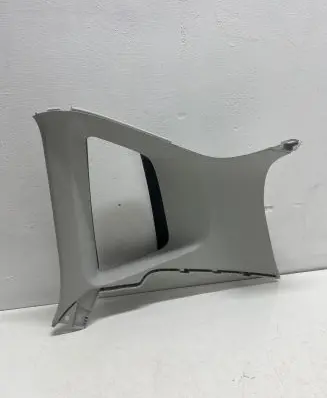 (D)pillar trim (top)