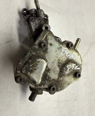 Volkswagen Golf IV Vacuum pump 038145209