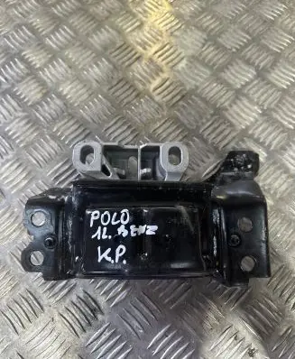 Volkswagen Polo VI Engine mount bracket 2Q0199555