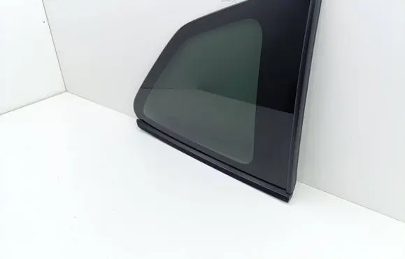 Subaru Forester SK Rear side window