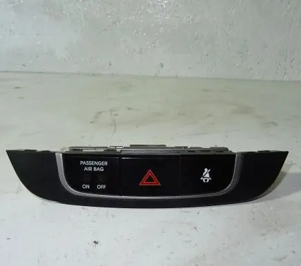 Hyundai ix35 Other switches/knobs/shifts 84740-2S350TAN