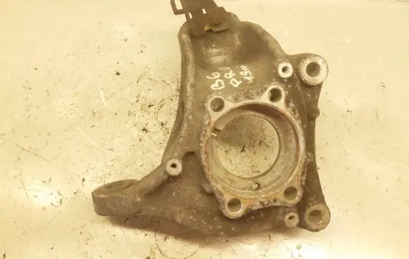 Volkswagen PASSAT B6 Front wheel hub spindle knuckle 3C0407258G