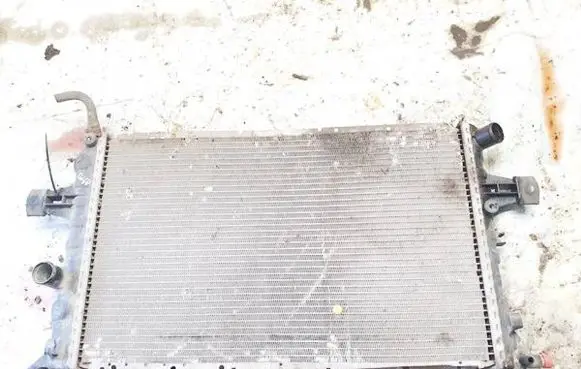 Opel Astra G Coolant radiator