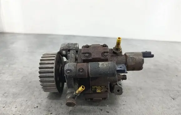 Renault Scenic II - Grand scenic II Fuel injection high pressure pump A2C20000754