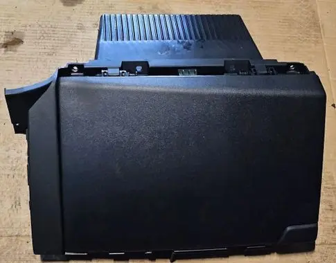 KIA EV6 Glove box brak