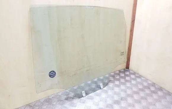 Chevrolet Captiva Rear door window glass
