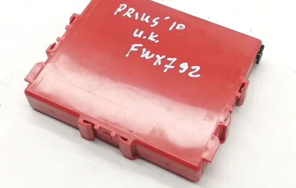 Toyota Prius (XW30) Keyless (KESSY) go control unit/module 8999047060