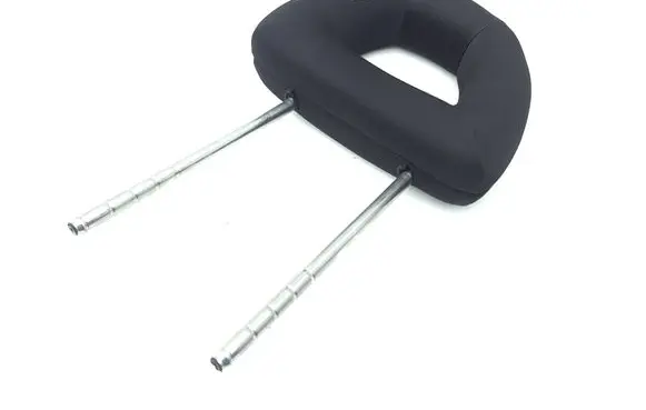 Volkswagen Bora Front seat headrest 