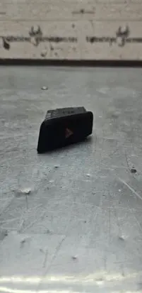 Audi A4 S4 B8 8K Hazard light switch 8k1941509b