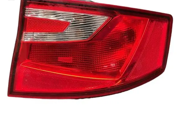 Seat Toledo IV (NH) Rear/tail lights 18489602