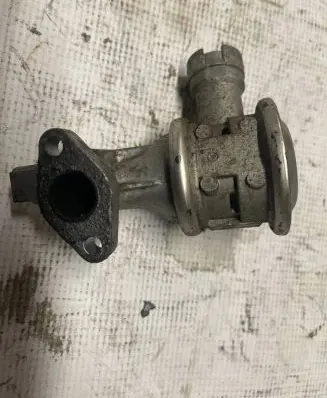 BMW M3 EGR valve 7837096