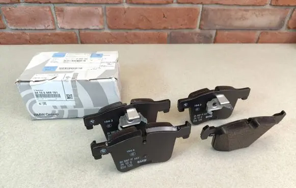 BMW 3 F30 F35 F31 Brake pads (front) 6859181 8855010