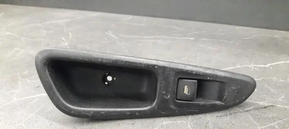 Peugeot 308 Quarter vent window switch 96565185XT