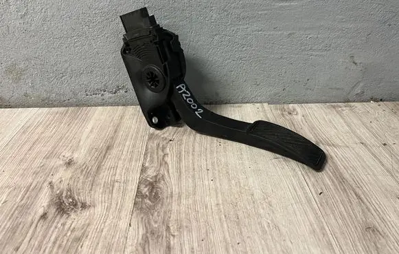 Ford Ecosport Accelerator throttle pedal 8V21-9F836-AB