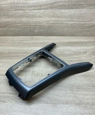 Opel Astra H Gear shifter surround trim plastic 331985437 13116961