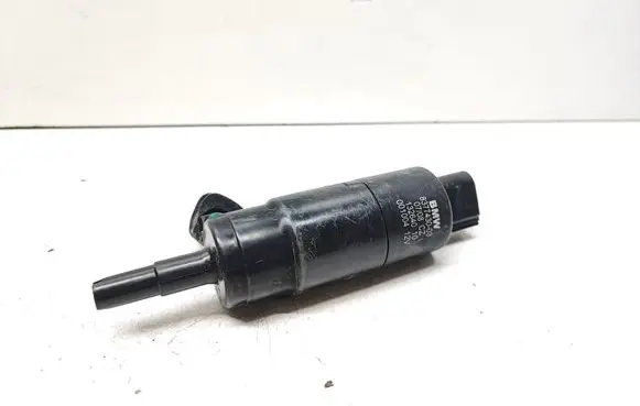 BMW X5 E70 Headlight washer pump 8377430