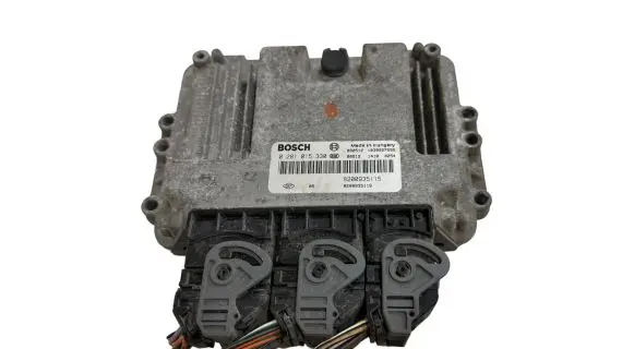 Opel Vivaro Engine control unit/module 8200935116 8200935115 0281015330