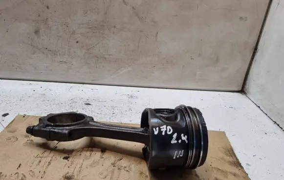 Volvo V70 Piston with connecting rod 81L79