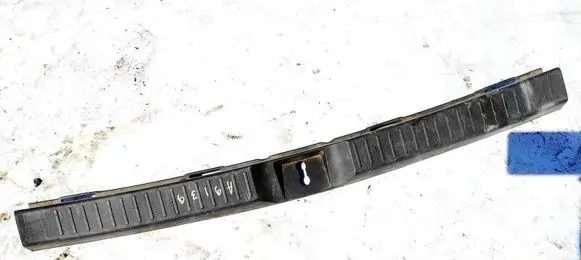 Toyota Corolla Verso AR10 Other trunk/boot trim element 647160F010 64716-0F010