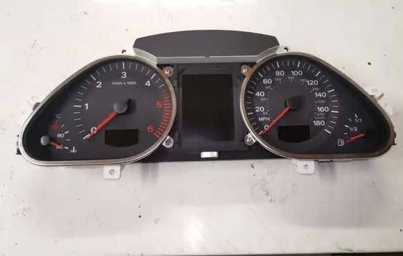 Audi A6 S6 C6 4F Speedometer (instrument cluster) 4F0920983P