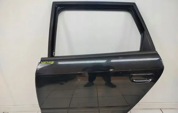 Audi A3 S3 8P Rear door 