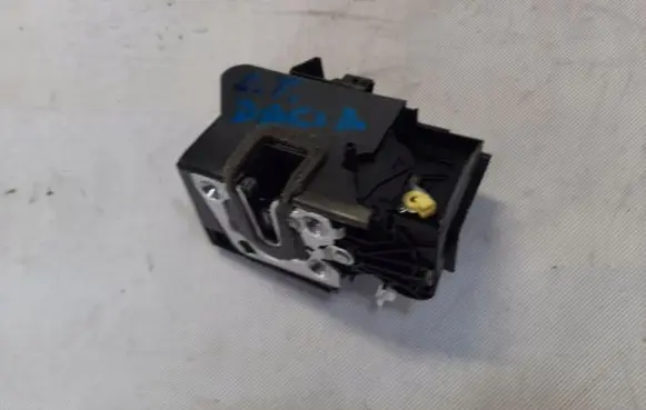 Dacia Sandero Rear door lock