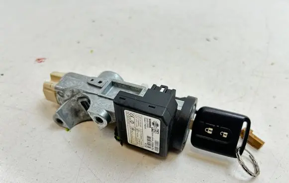 Nissan X-Trail T30 Ignition lock 5WK48042A