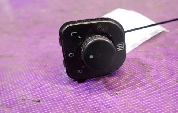 Volkswagen PASSAT B6 Wing mirror switch 